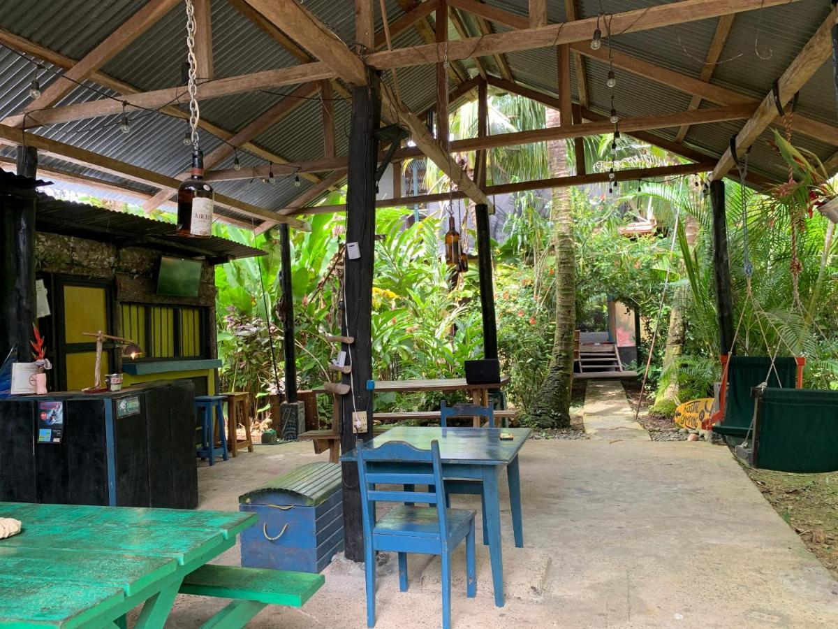 Hostal Camping La Y Griega Bocas del Toro Esterno foto