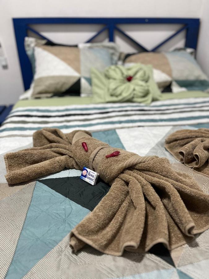 Hostal Camping La Y Griega Bocas del Toro Esterno foto
