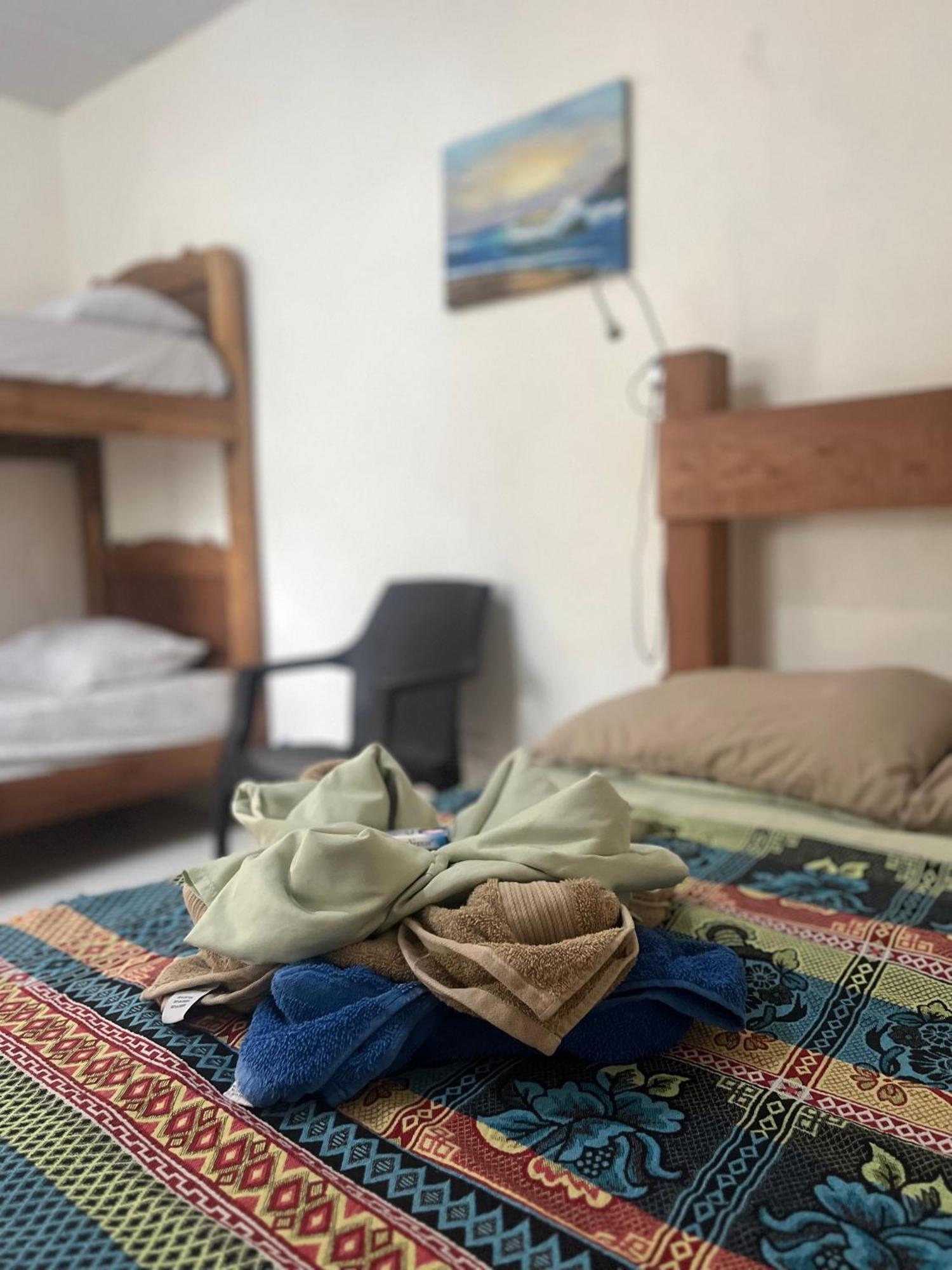 Hostal Camping La Y Griega Bocas del Toro Esterno foto