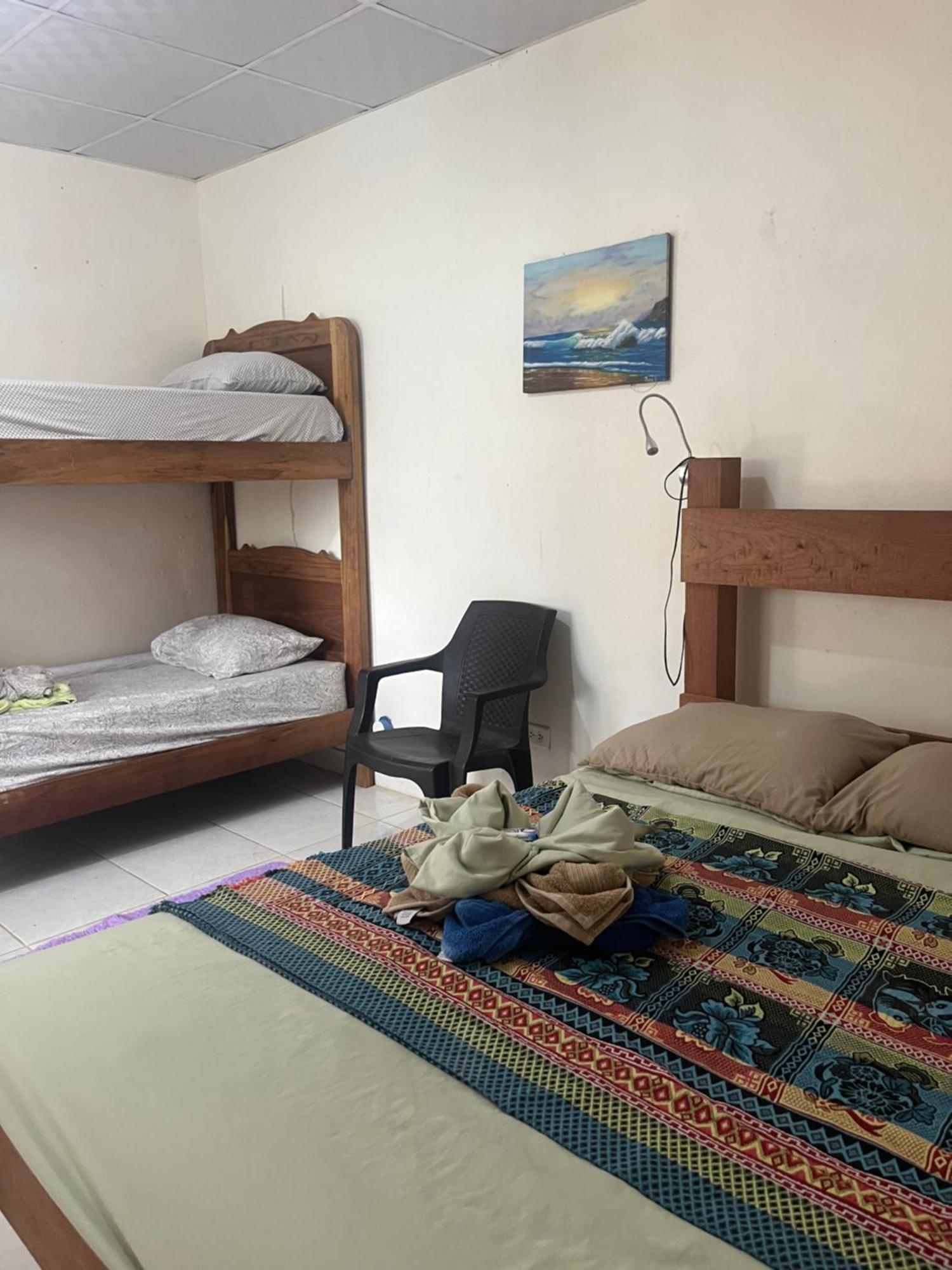 Hostal Camping La Y Griega Bocas del Toro Esterno foto