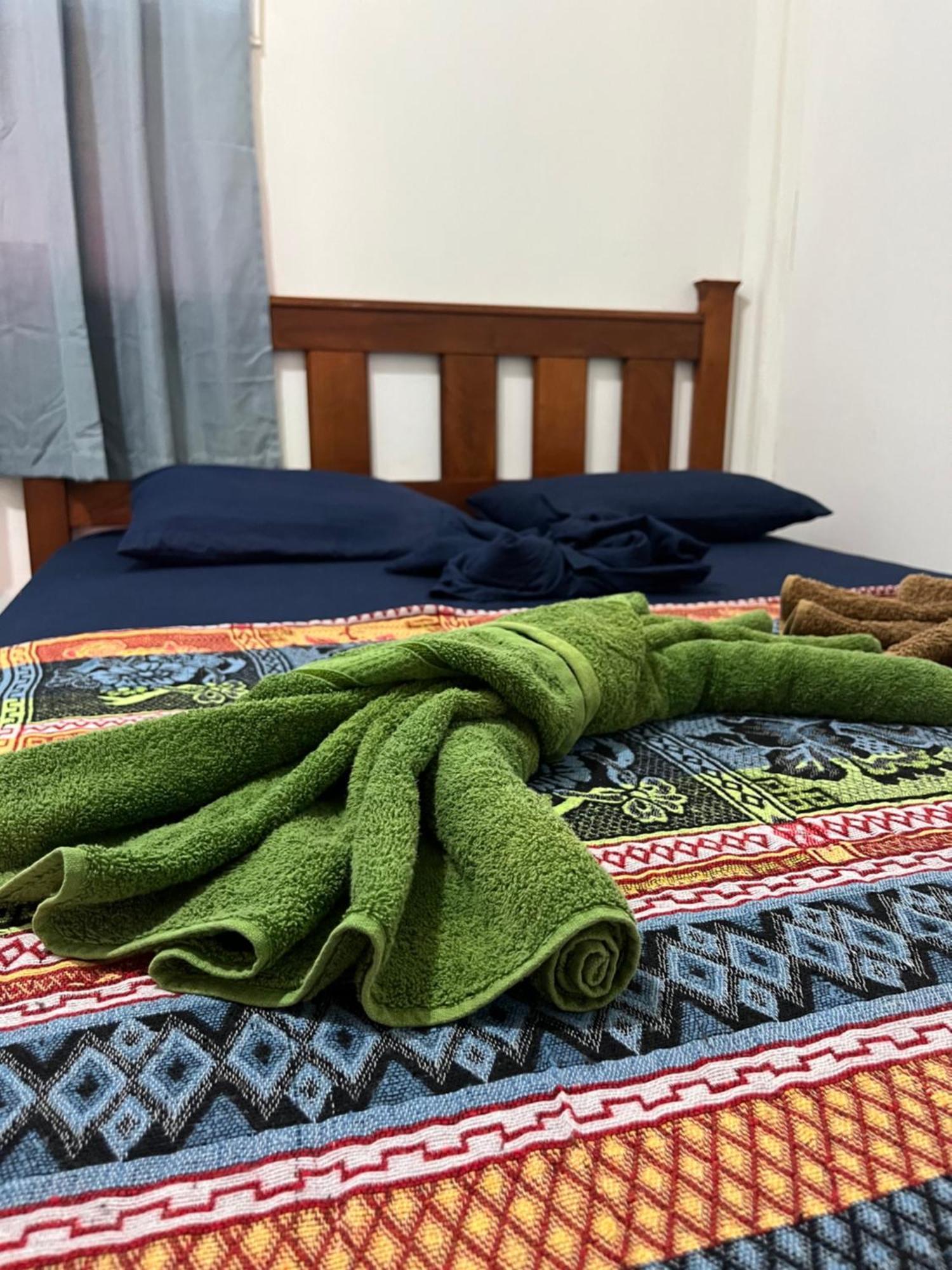 Hostal Camping La Y Griega Bocas del Toro Esterno foto