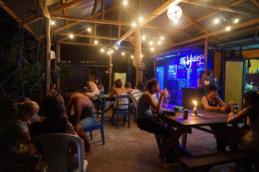 Hostal Camping La Y Griega Bocas del Toro Esterno foto