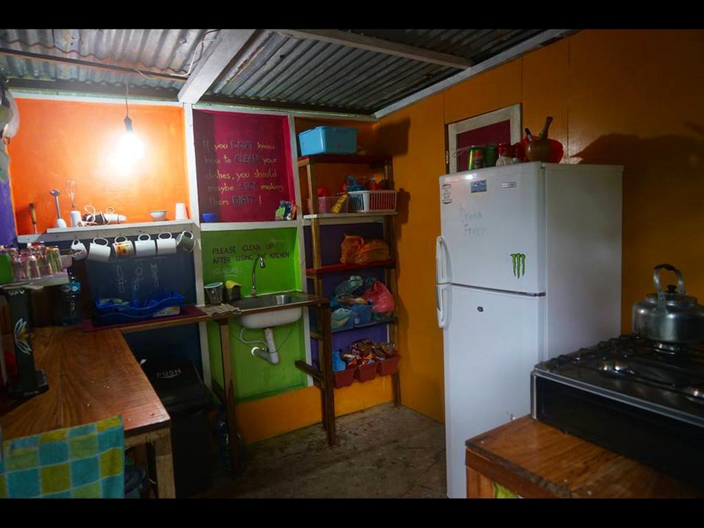 Hostal Camping La Y Griega Bocas del Toro Esterno foto